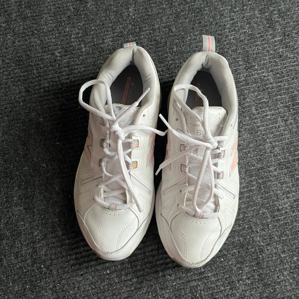 New Balance 608v5 Training Shoes Womens 8.5 Wide White Pink Leather WX608WP5